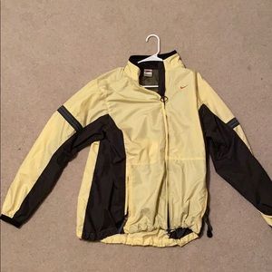 Nike Windbreaker Yellow